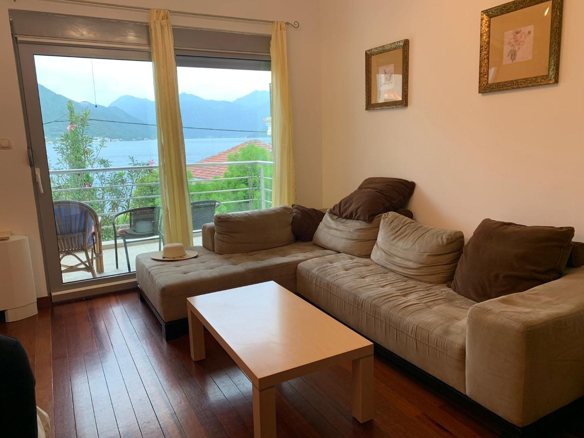 Apartment With Swimmingpool, Seaview And Large Terrace, 1St Floor, Min 2 Persons Dobrota Buitenkant foto